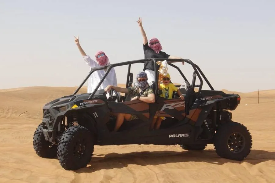 Dubai tour guest moment